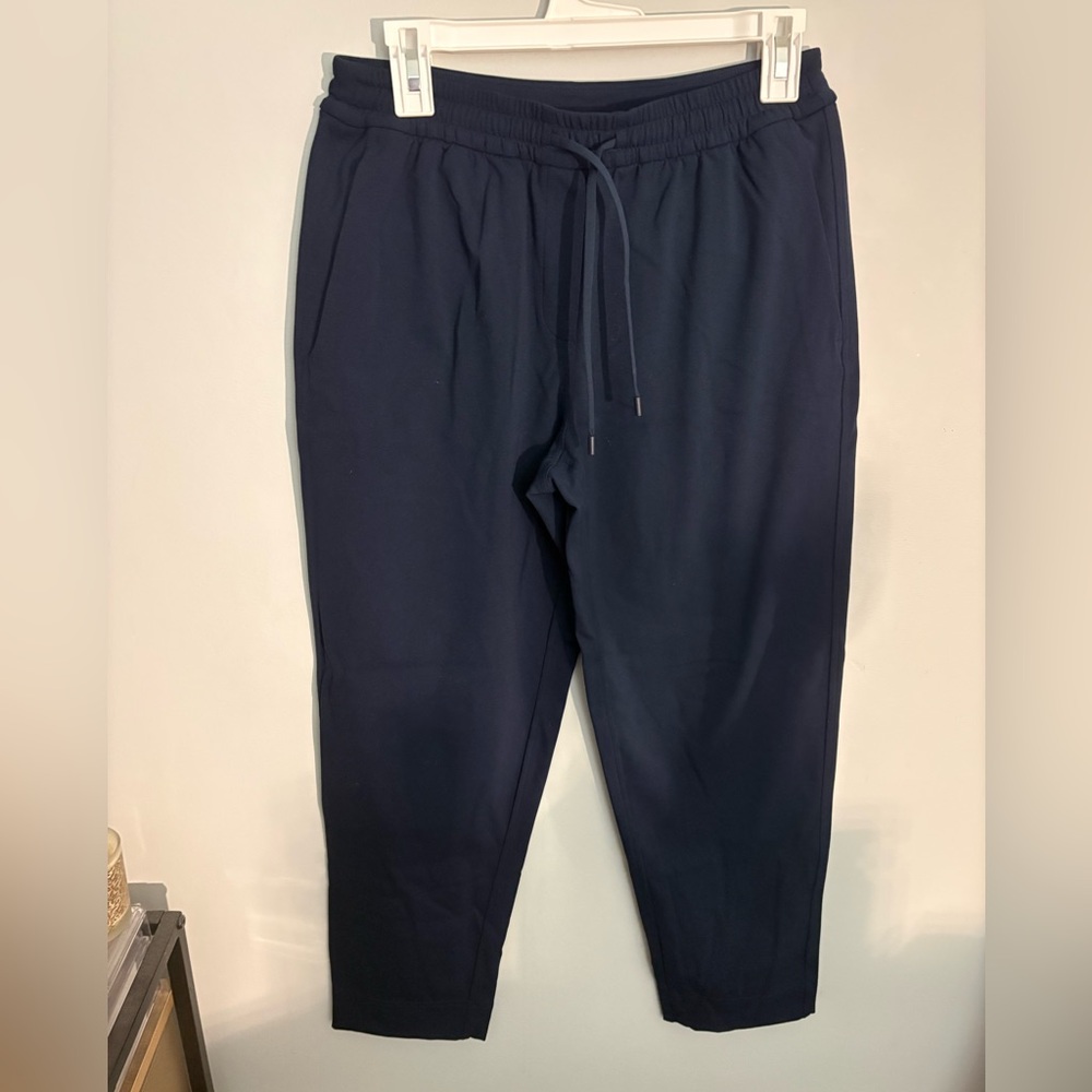 Lululemon Women’s Navy Blue Trousers